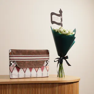 Kaseb Luxury Pouch | Foundation Day Flowers Bouquet Kaseb Luxury Pouch | Foundation Day Flowers Bouquet