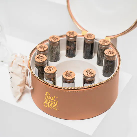 Feel Good Tea Camel Leather Tea Box | 20 White Roses