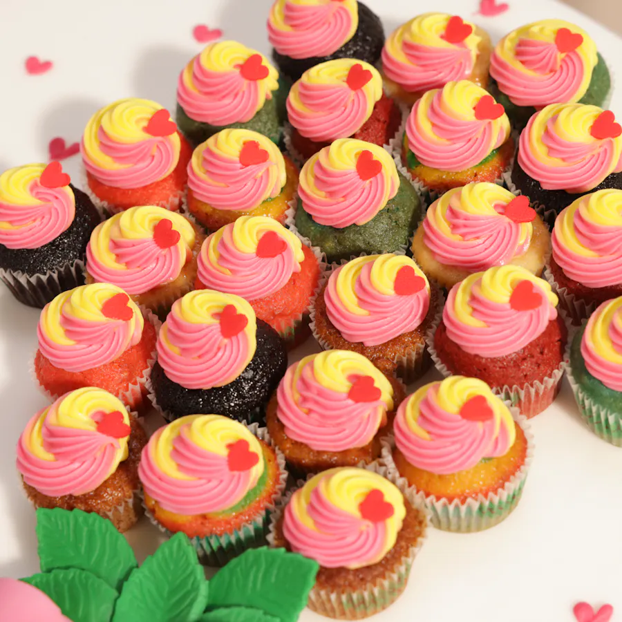 Helen's Bakery Customized Mini Cupcakes 2