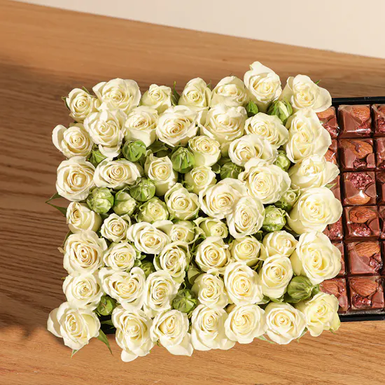 Opera Colored Chocolates Tray