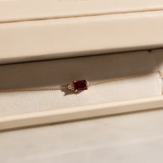 Siran Rose Gold Diamond Bracelet With A Red Stone
