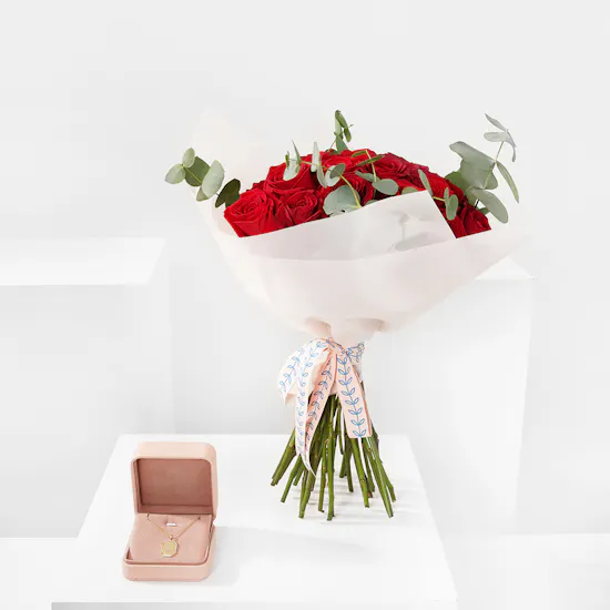 Floward Letter L Gold Plated Silver Necklace | Red Roses Bouquet