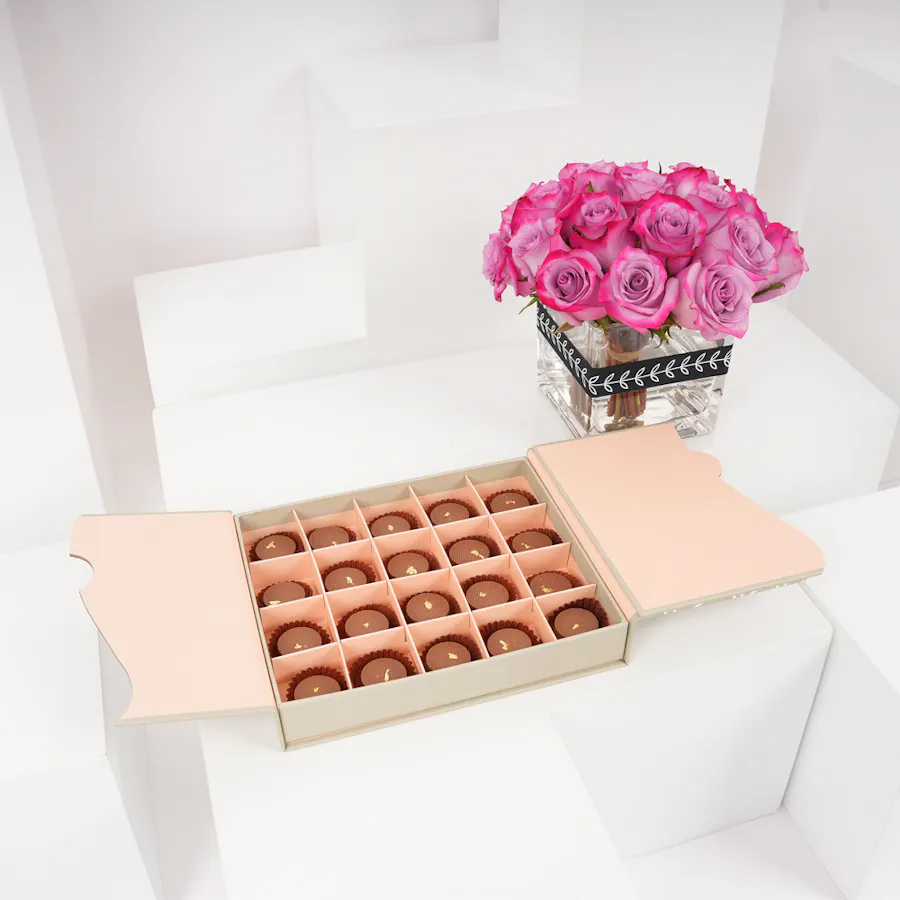 Floward Caramel Chocolate Box | Roses Vase 2
