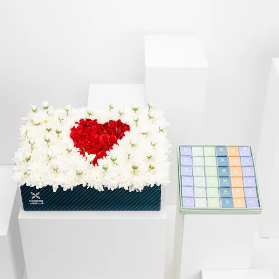 Floward Medium Chocolate Box | Flowers Heart