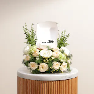 Sweetylicious Graduation Korean Cake | Delicate Flowers