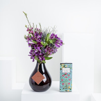 Gucci Flora Gorgeous Jasmine EDP | Alstroemeria Vase