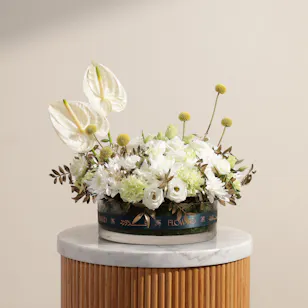 Pearl Elegance Flower Vase