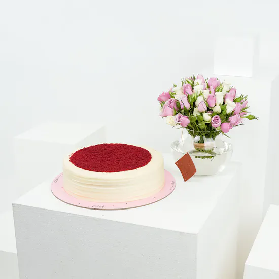 Munch Red Velvet Cake | Baby Roses