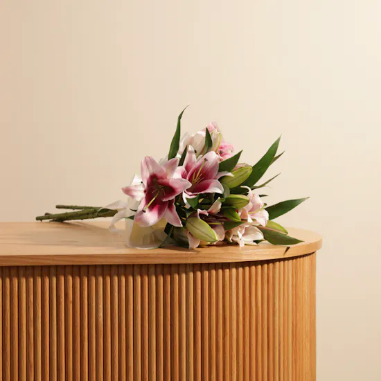 Blush Pink Lily Bouquet | 5 Flowers