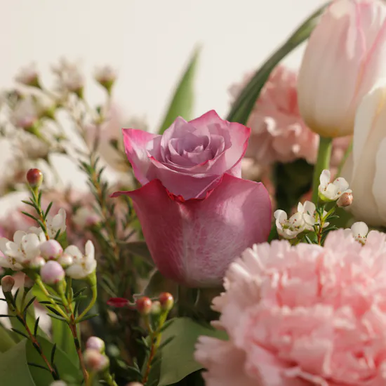 Tender 100 Flowers Vase