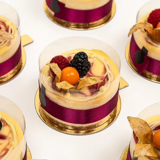 Cheese Cloud Raspberry Cheesecake Box | Red Blooms