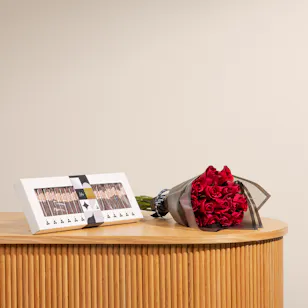 Shan Shal Cigar Chocolate Box | Red Bouquet