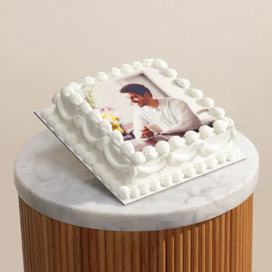 Mister Baker Personalized Classic Square Photo Cake
