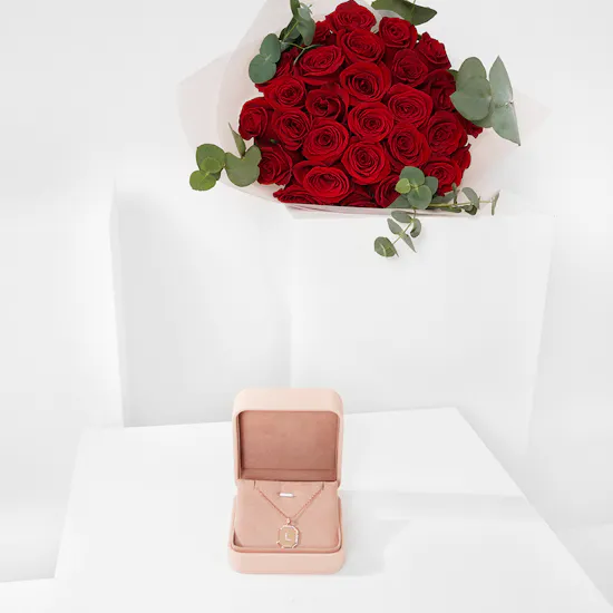 Floward Letter L Silver Necklace | Love Roses