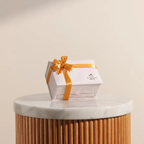 Godiva Mini Pink Luxury Velvet Box