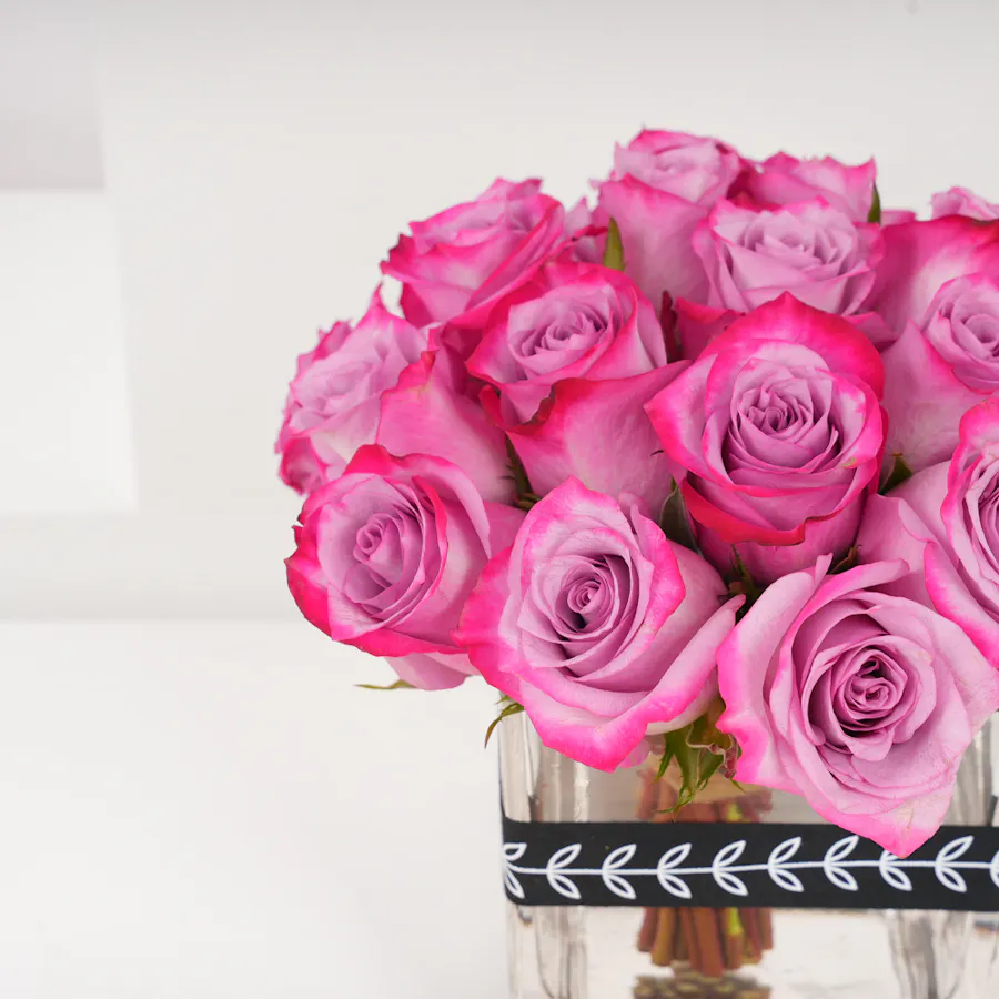 Floward Caramel Chocolate Box | Roses Vase 6