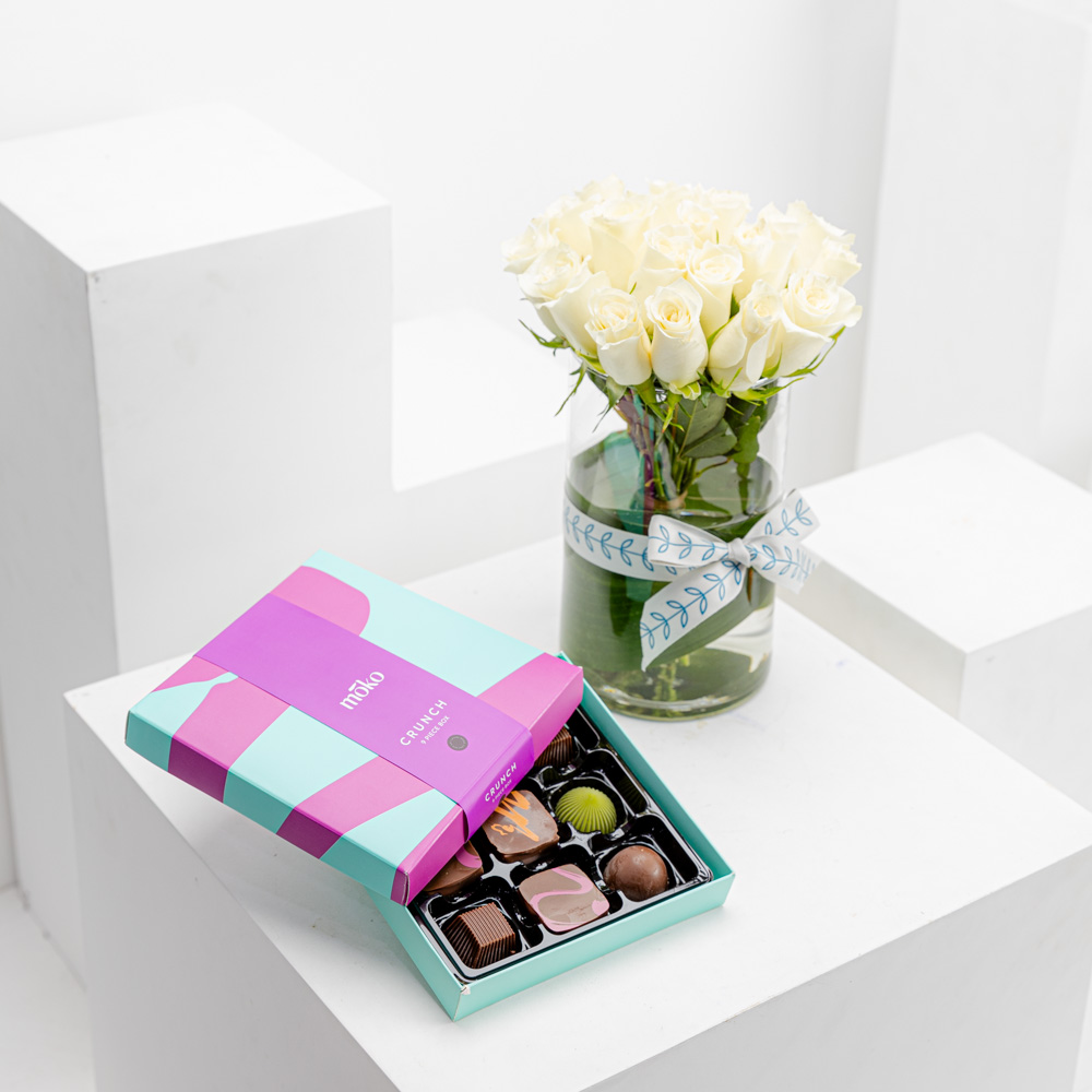 بوكس شوكولاتة كرانش من موكو | زهور بنفسجية
