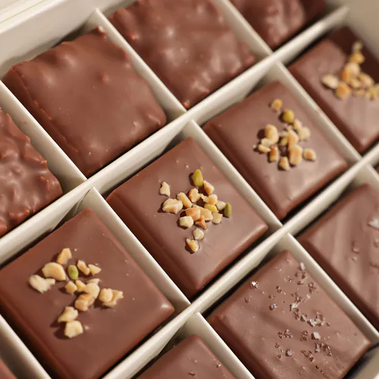 Floward Luxurious Small Chocolates Box | 15 Pieces
