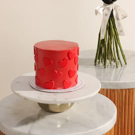 Cle Bakery Red Hearts Cake | Dazzling Red Rose Bouquet