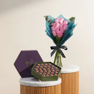 Hanoverian Salted Pecan Chocolate Box | Pure Delight Flowers
