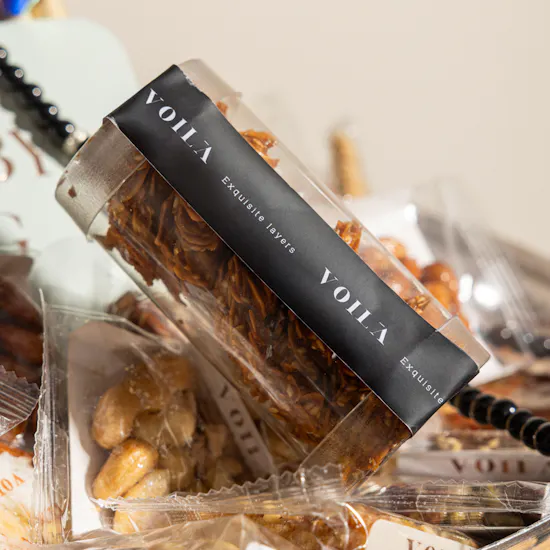 Voila Silver Cloche Mouled Sweet Gift Set | 1.7 kg