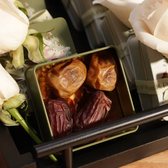 Musa & Palm Dates Favors | White Roses