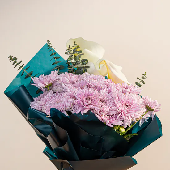 Dimlaj Nagham Footed Glass Bowl | Enchanting Flowers