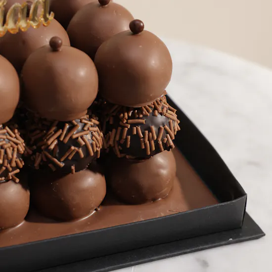 NJD Graduation Chocolate Cake Pop