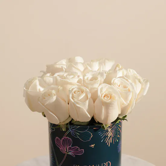 White Wishes Rose Box | 15 Flowers