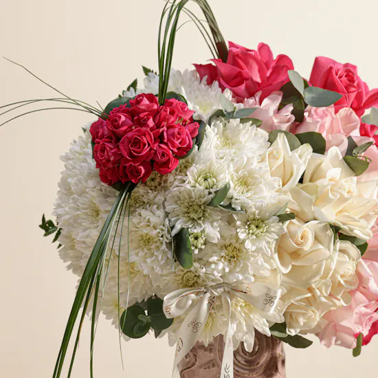 Exquisite Splendor Flowers Vase