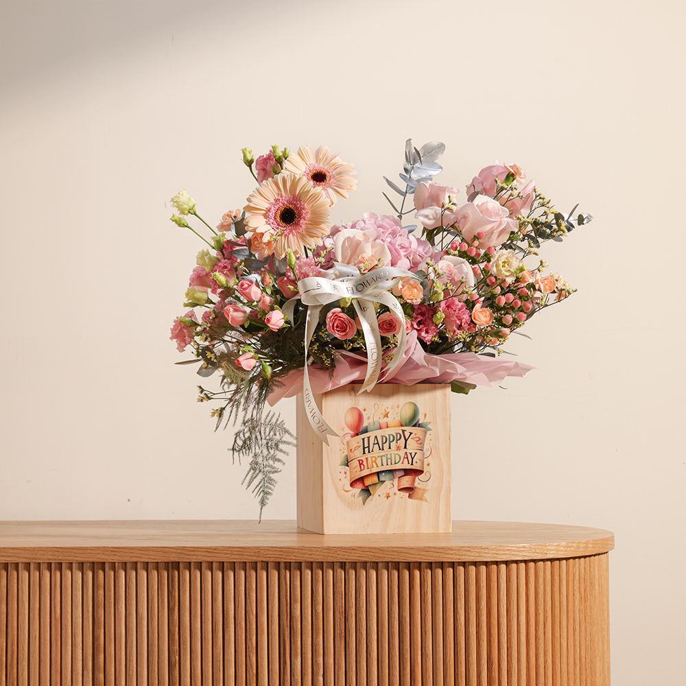 صندوق زهورعيد ميلاد سعيد