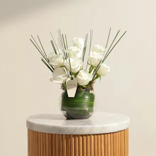 Royal White Roses Vase Royal White Roses Vase