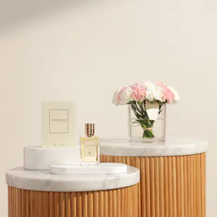 عطر فيمينين ميوس اكستريت دي بارفيوم للجنسين من بتلة | زهور الأحتفال عطر فيمينين ميوس اكستريت دي بارفيوم للجنسين من بتلة | زهور الأحتفال