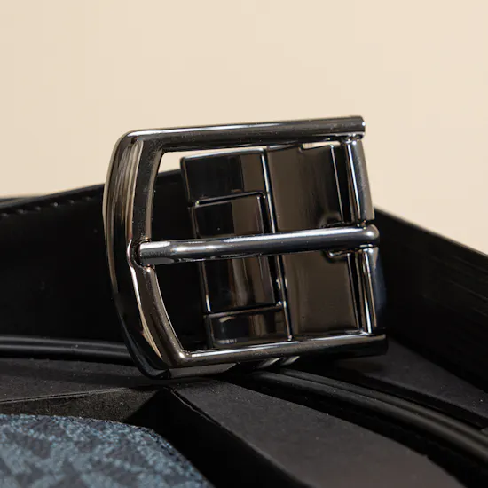 Michael Kors Signature Logo Billfold Wallet and Belt Men's Gift Set