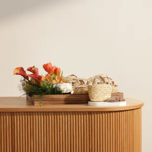 Floward Floral Giveaways Wooden Tray