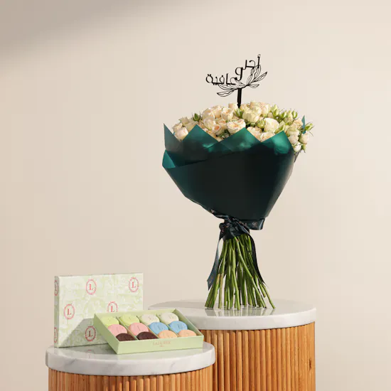 Ladurée Iconic Eugenie Box | Charming Bouquet