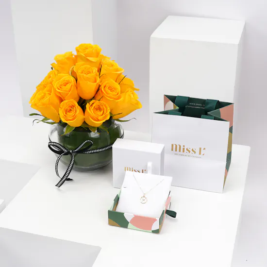 Miss L by L'azurde Pisces Zodiac Necklace | Yellow Roses