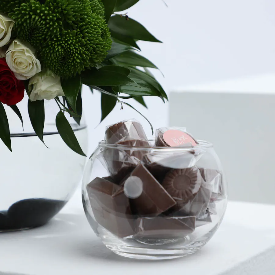 Floward Chocolates | National Day Greet 4