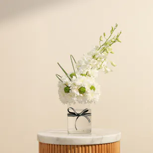 White Elegance Flowers Vase White Elegance Flowers Vase