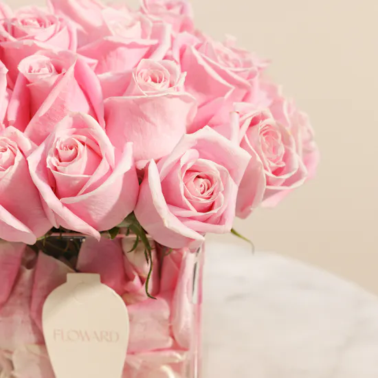 Floward Me Love You Cake | Elegant Flowers Vase and Balloons