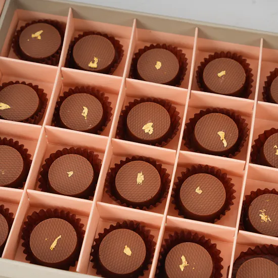 Floward Caramel Chocolate Box | Radiance Bouquet