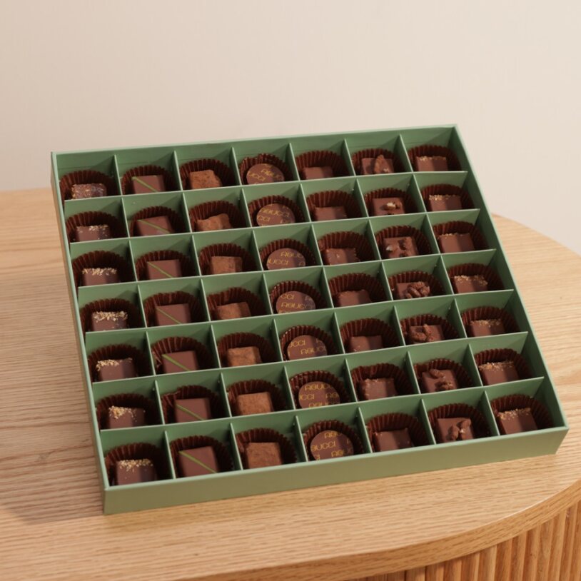 صندوق شوكولاتة النخلة من ابوتشي | 49 قطعة