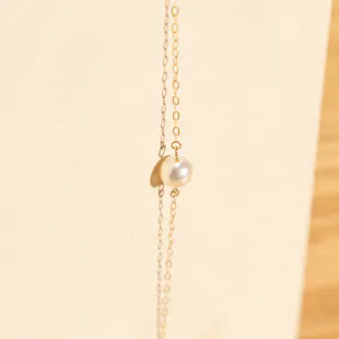  Miss L' Gold Chain with A Pearl Bracelet