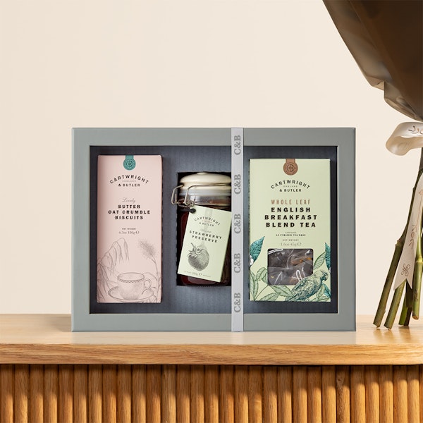 Cartwright & Butler Tea Time Selection Gift Box | Sweet Red Roses Bouquet
