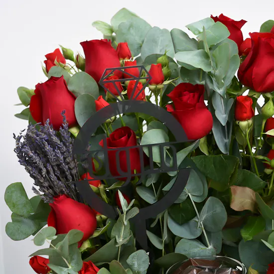 Chocolate Box | Red Roses