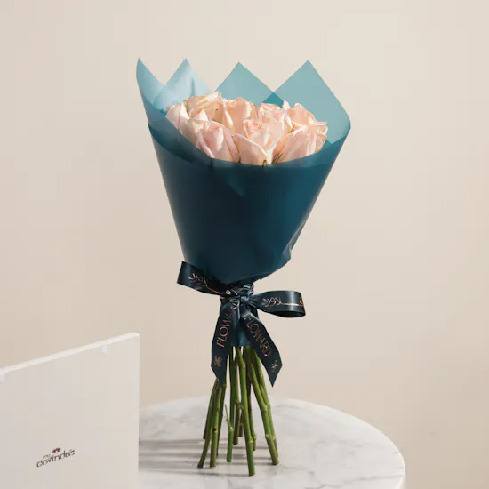 Mygovindas Wooden White Fancy Stuffed Dates Box | Harmonious Flower Bouquet