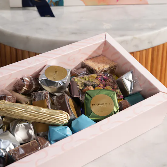 Bousheyeh Meduim Chocolate Box