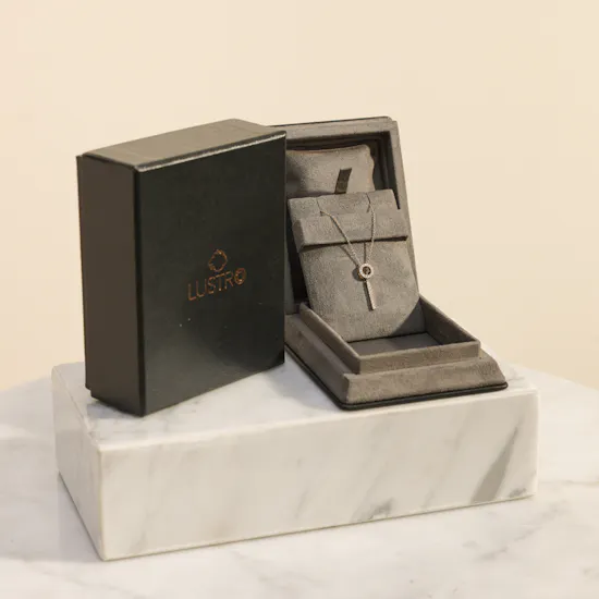 Lustro Gold and Diamond Necklace