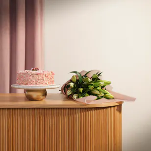Sucre de Nada La Vie en Rose Cake | Delightful Flowers Bouquet Sucre de Nada La Vie en Rose Cake | Delightful Flowers Bouquet