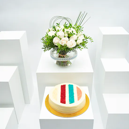 Munch Bakery Rainbow Cake | Flowers Vase